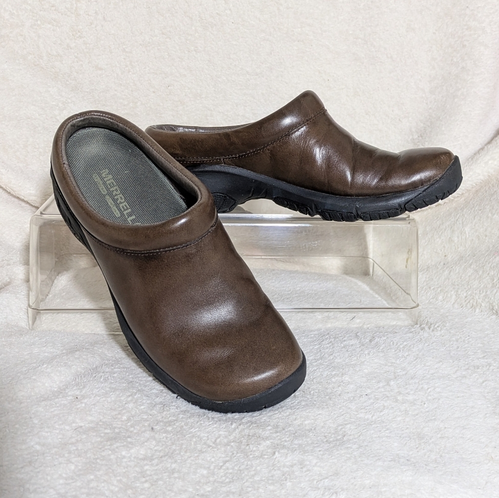 Women's Merell Brown Air Cushion Leather upper Encore Nova Slip On Clogs Size 6